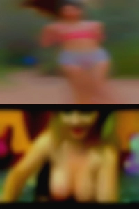 Nude woman couples passing urine.